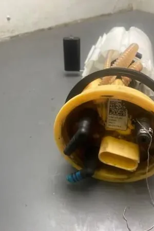 Betrouwbaar Brandstofpomp VW Caddy IV Kasten/Großraumlimousine (SAA, SAH), VW Caddy Alltrack Kasten/Großraumlimousine (SAA)