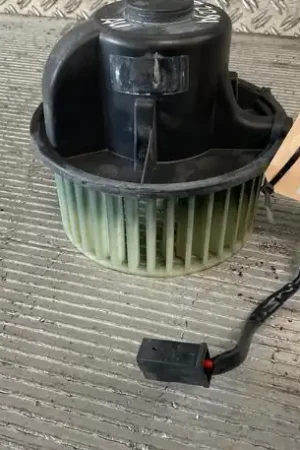 Betaalbaar Interieurventilator AUDI A4 (8D2, B5), AUDI A4 Avant (8D5, B5)