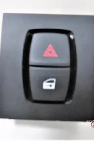 Lage Prijs Schakelaar voor Alarmlicht BMW 1er (F20)