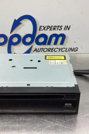 CD-Radio TOYOTA YARIS (_P1_) Geld-Terug-Garantie