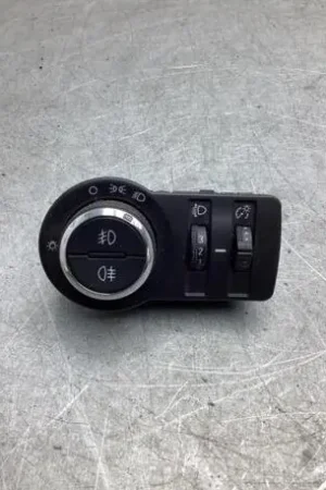 Lichtschakelaar OPEL KARL (C16) Groothandel