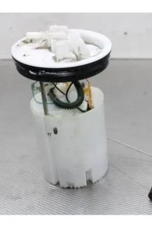 Brandstofpomp VOLVO V40 Hatchback (525, 526) Modern