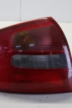 Achterlicht AUDI A6 (4B2, C5) Lage Prijs