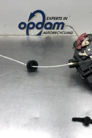 Bestel Nu Motorkapkabel AUDI A4 (8E2, B6), AUDI A4 (8EC, B7)