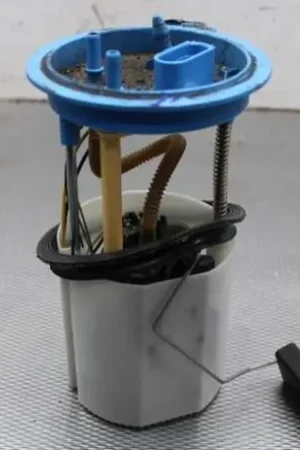 Brandstofpomp VW GOLF V (1K1), VW GOLF V Variant (1K5), VW GOLF VI Variant (AJ5), VW JETTA III (1K2) Beperkt Aanbod