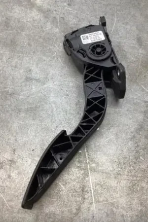 Koop Online Sensor gaspedaalpositie SUZUKI SWIFT IV (FZ, NZ), SUZUKI SX4 S-CROSS (JY)