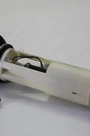 Brandstofpomp VOLVO V70 I (875, 876) Luxe