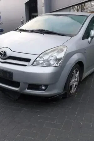 Shop Nu Stuurhuis TOYOTA COROLLA Verso (ZER_, ZZE12_, R1_)