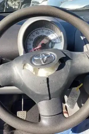 Koop Online Stuurbekrachtigingspomp TOYOTA AYGO (_B1_)