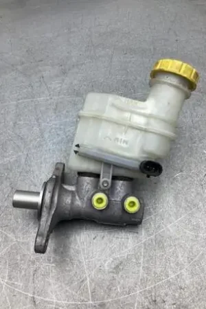 Luxe Hoofdremcilinder FORD KA (RU8)